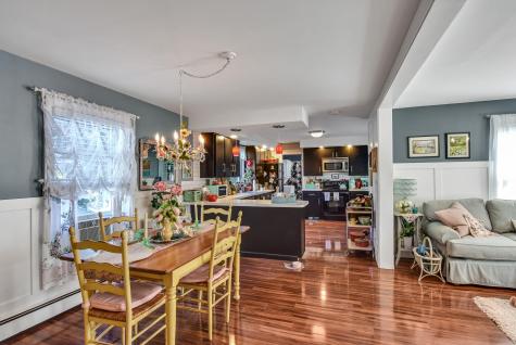 8 Harris Street Auburn ME 04210