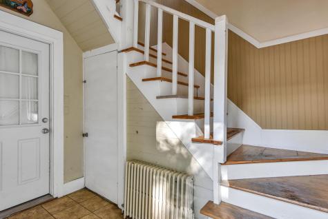 8 Harris Street Auburn ME 04210