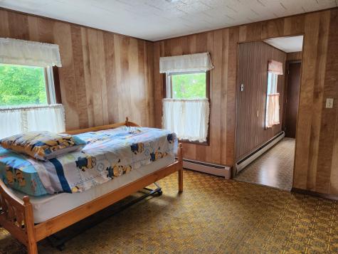 13 Spring Street Newport ME 04953