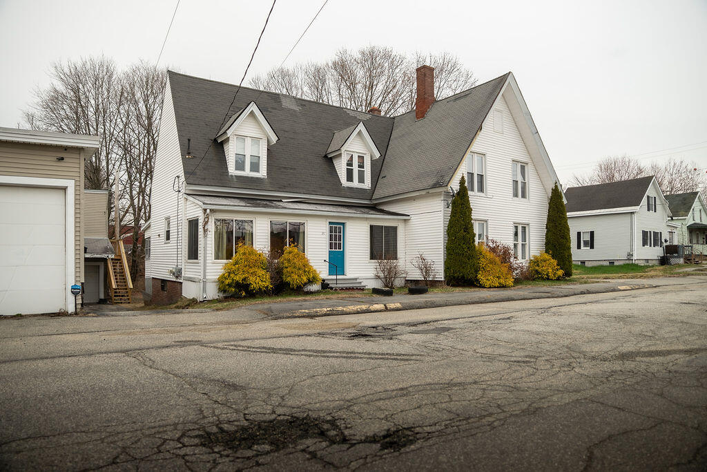 21 Bridge Street Lewiston ME 04240