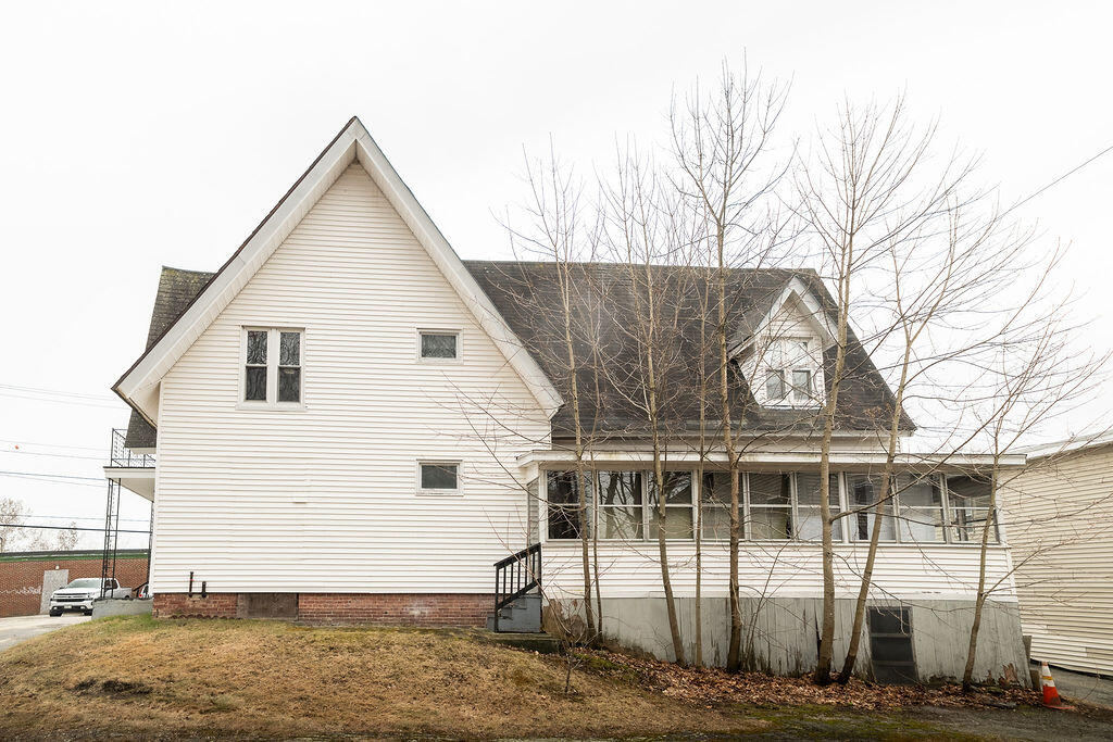 21 Bridge Street Lewiston ME 04240
