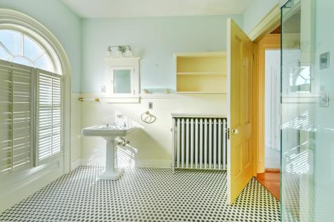 11 Lincoln Street Brunswick ME 04011