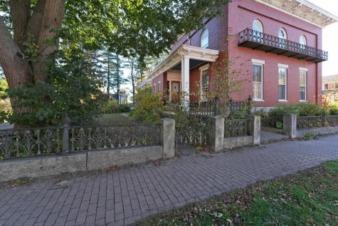 11 Lincoln Street Brunswick ME 04011