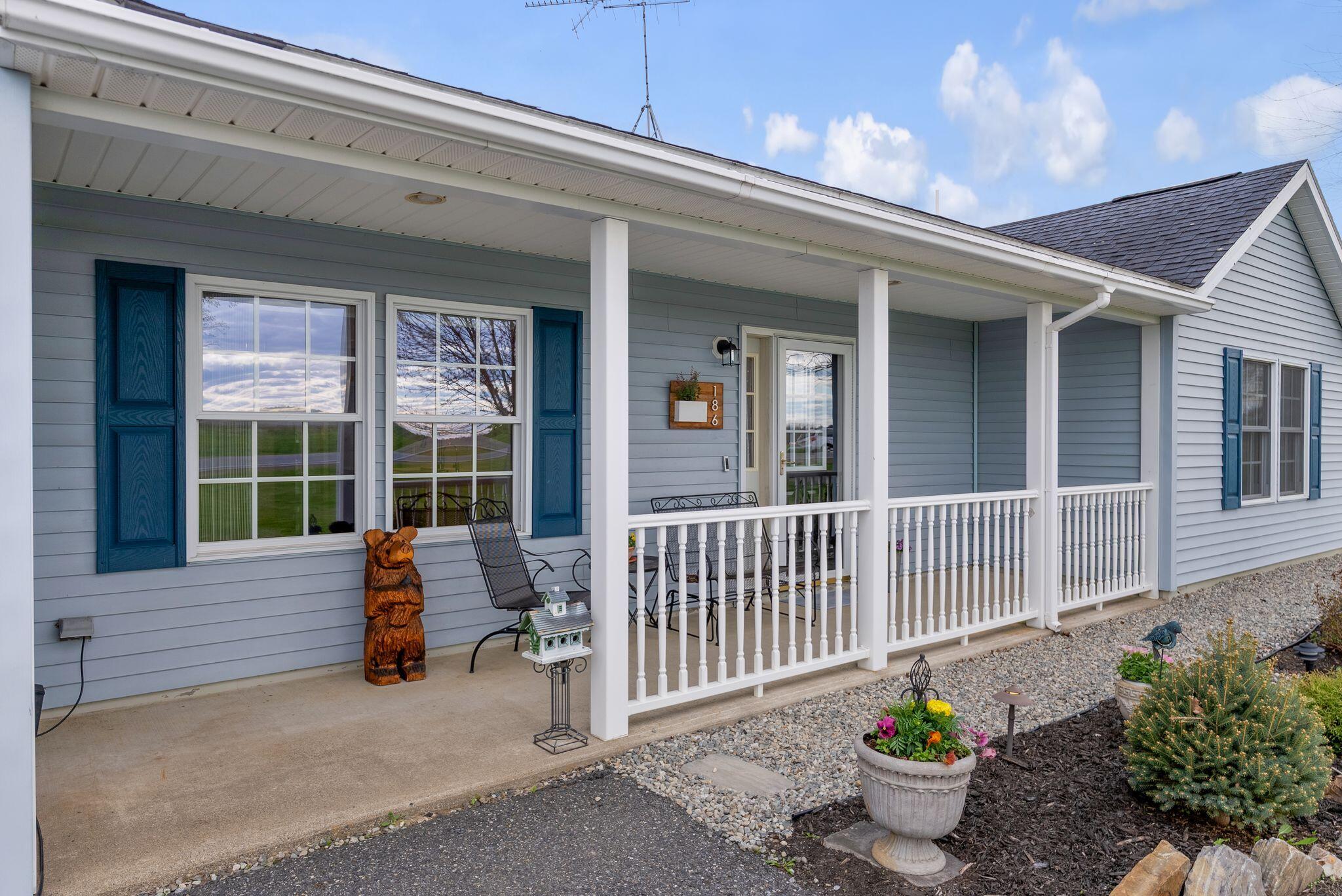 184-186 Pleasant View Ridge Road China ME 04358