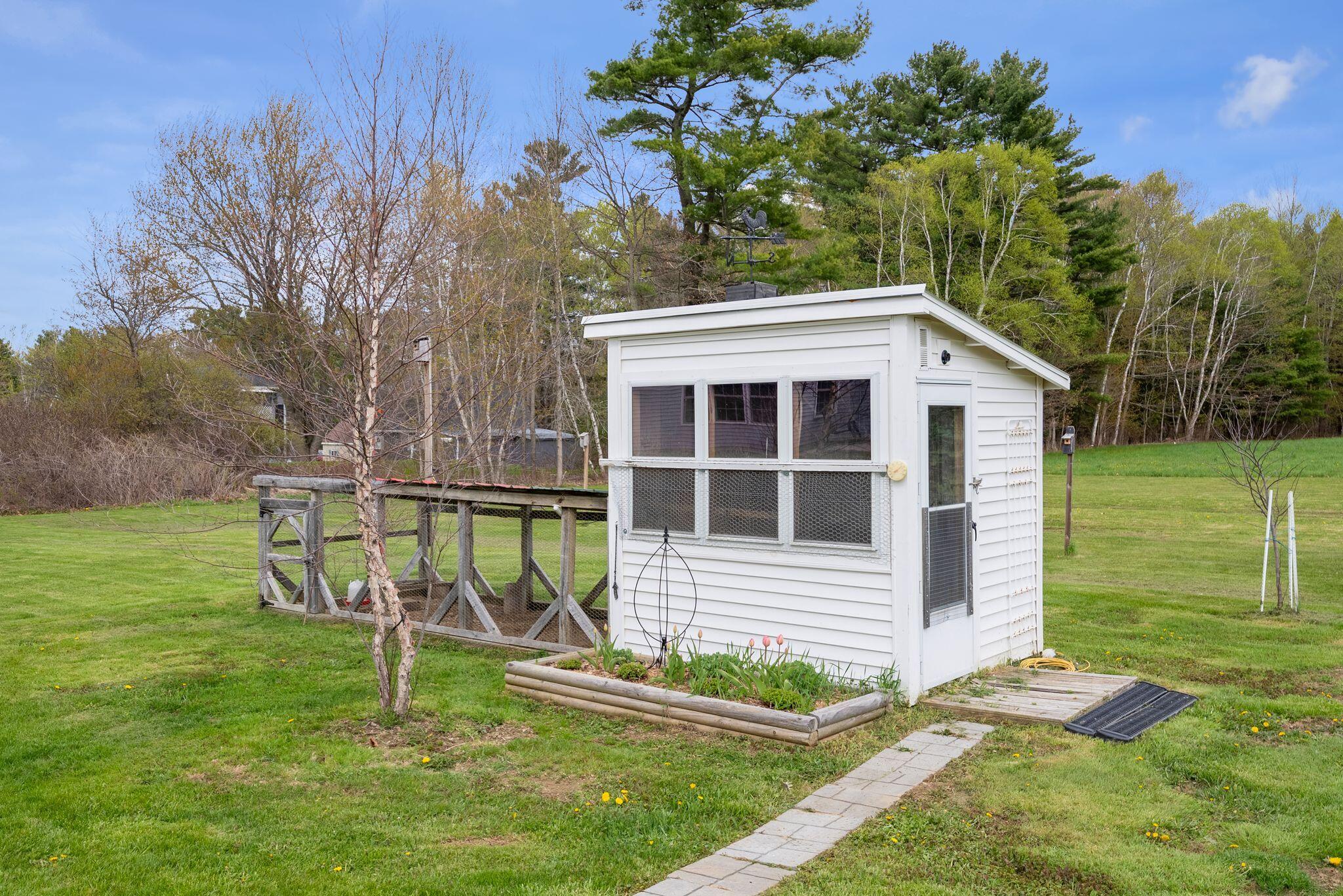 184-186 Pleasant View Ridge Road China ME 04358
