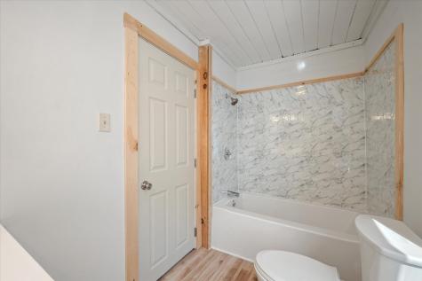 102 Thomas Mcclellan Road Farmington ME 04938