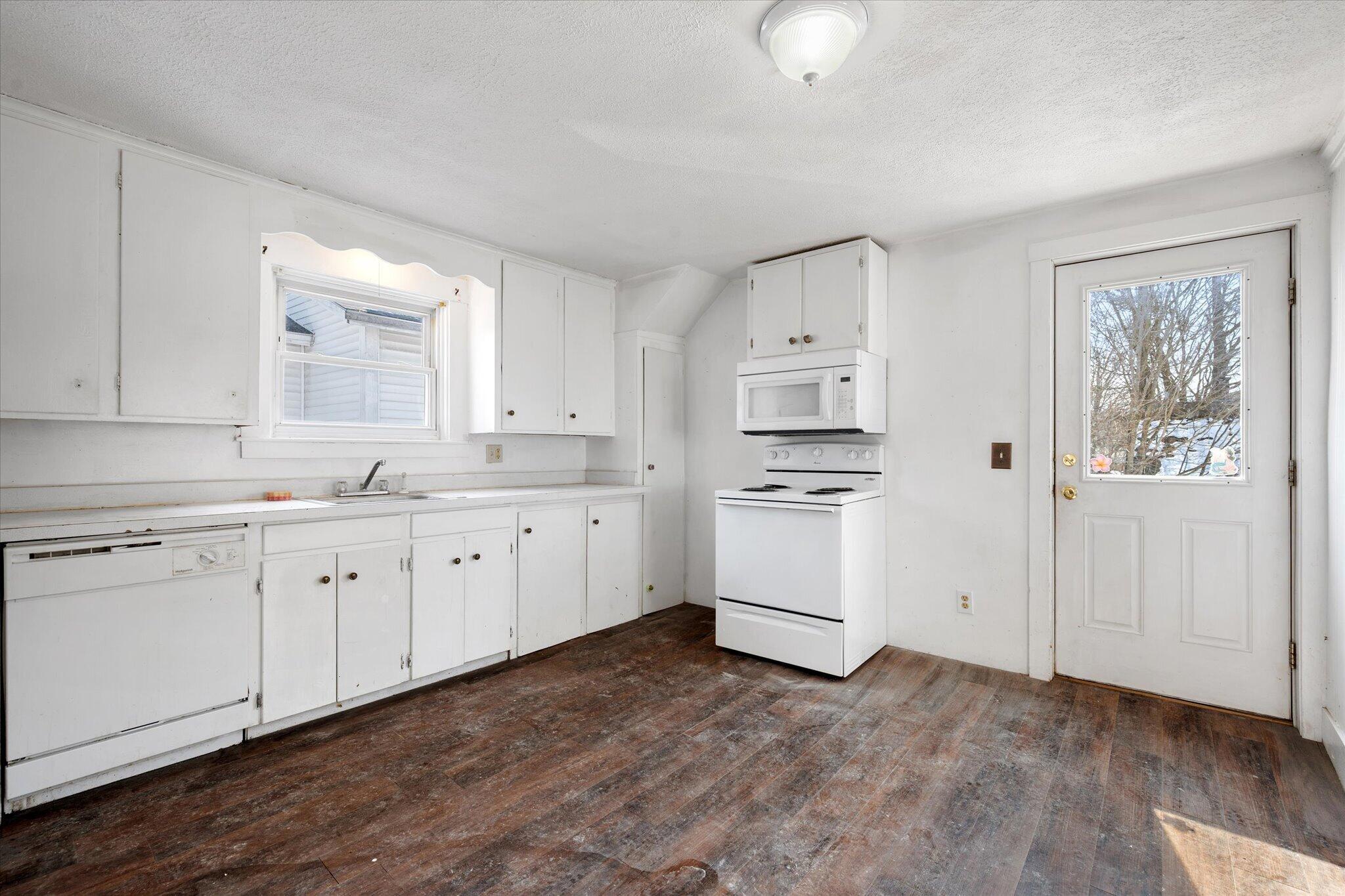 102 Thomas Mcclellan Road Farmington ME 04938