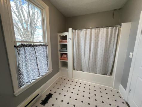 11&13 Lisle Street Rockland ME 04841