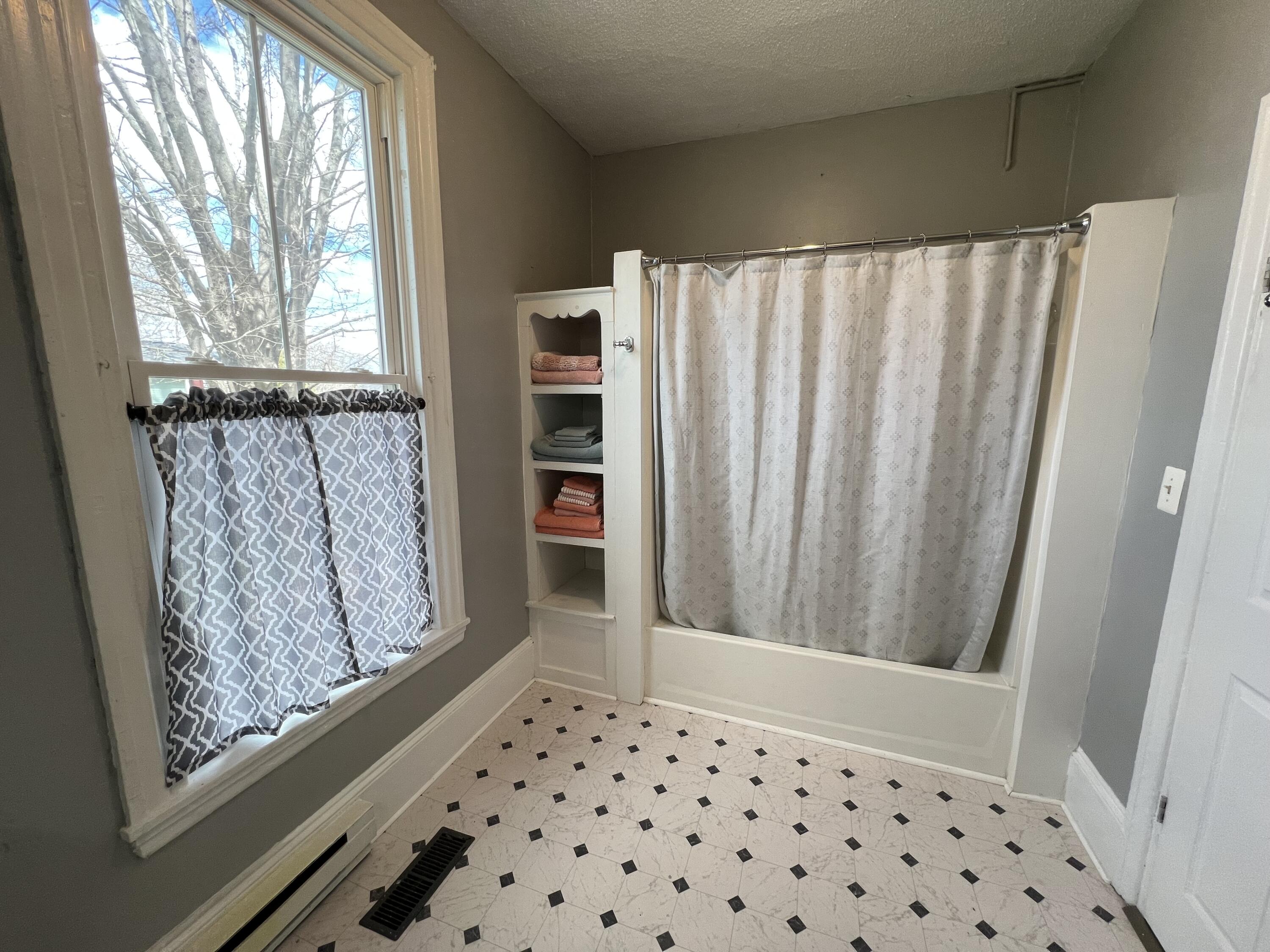 11&13 Lisle Street Rockland ME 04841