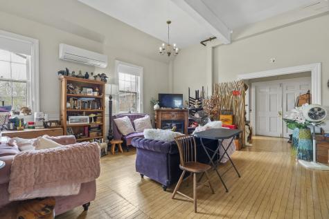 11 Water Street Damariscotta ME 04543