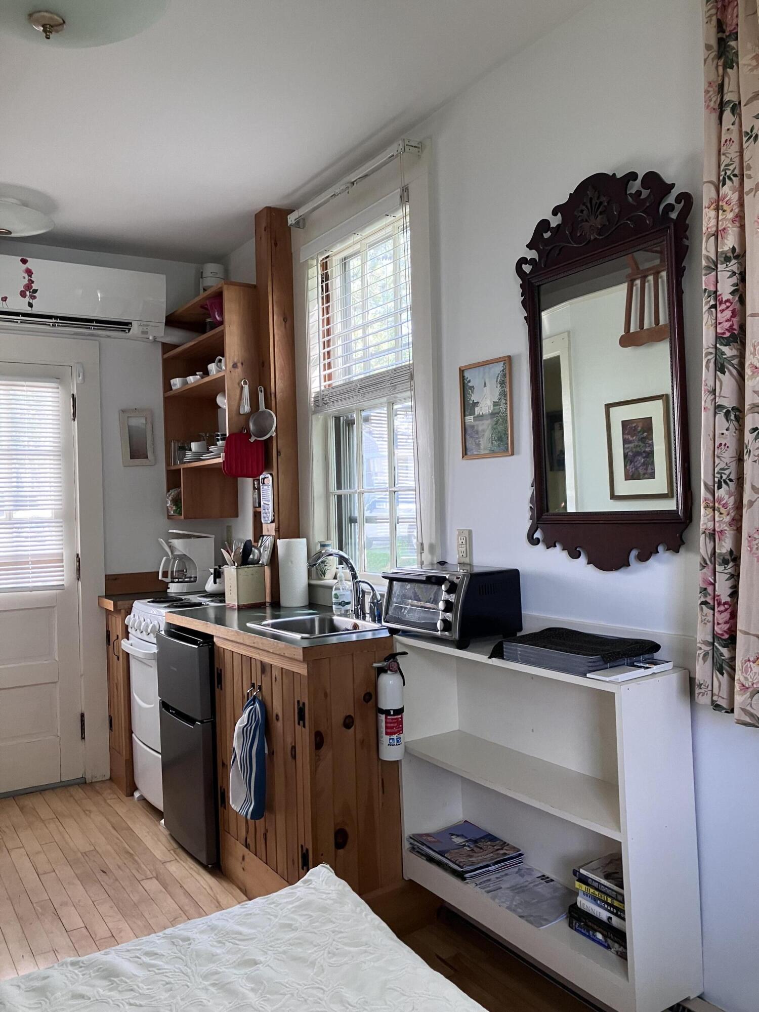 11 Water Street Damariscotta ME 04543