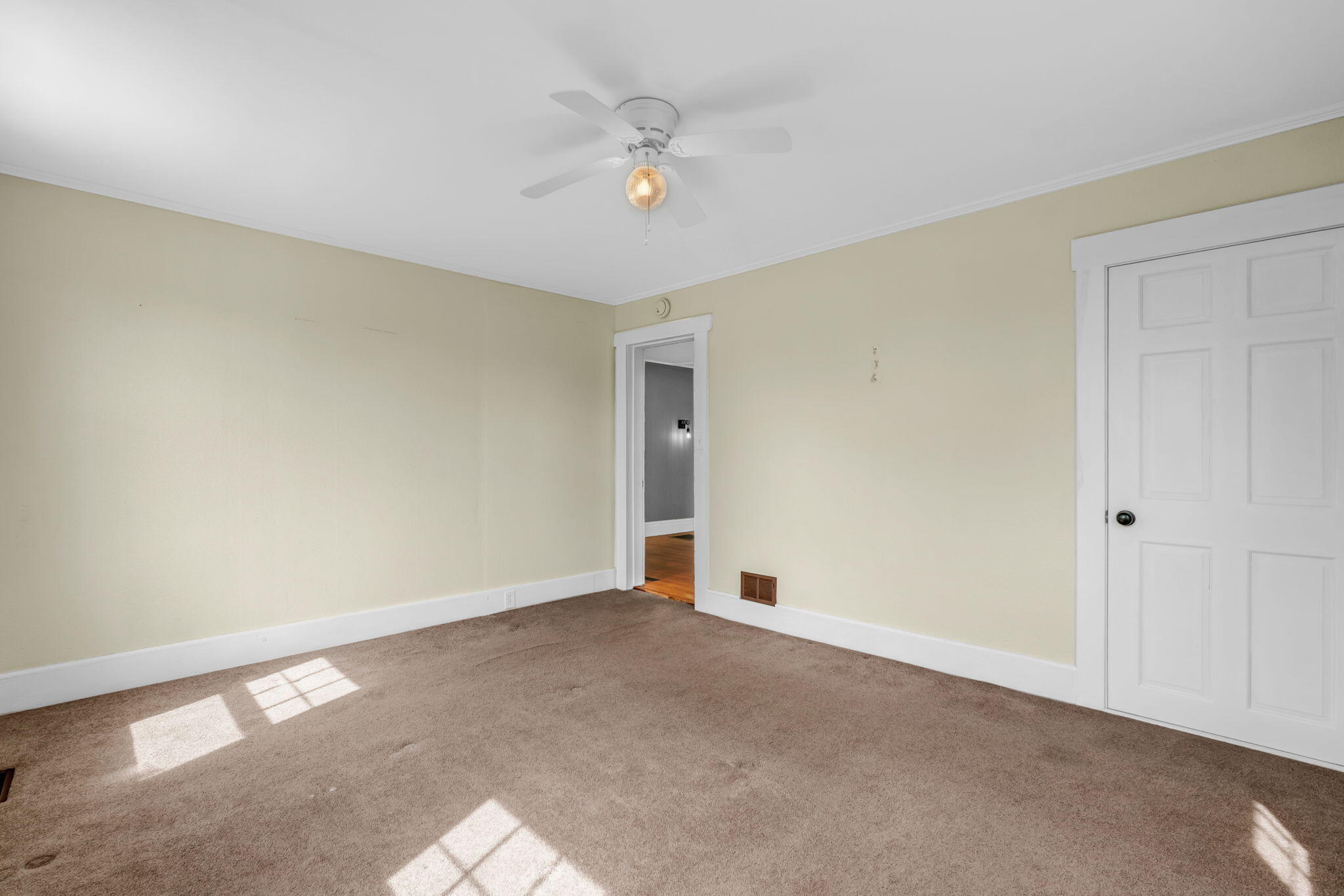14 Brooklyn Heights Road Thomaston ME 04861