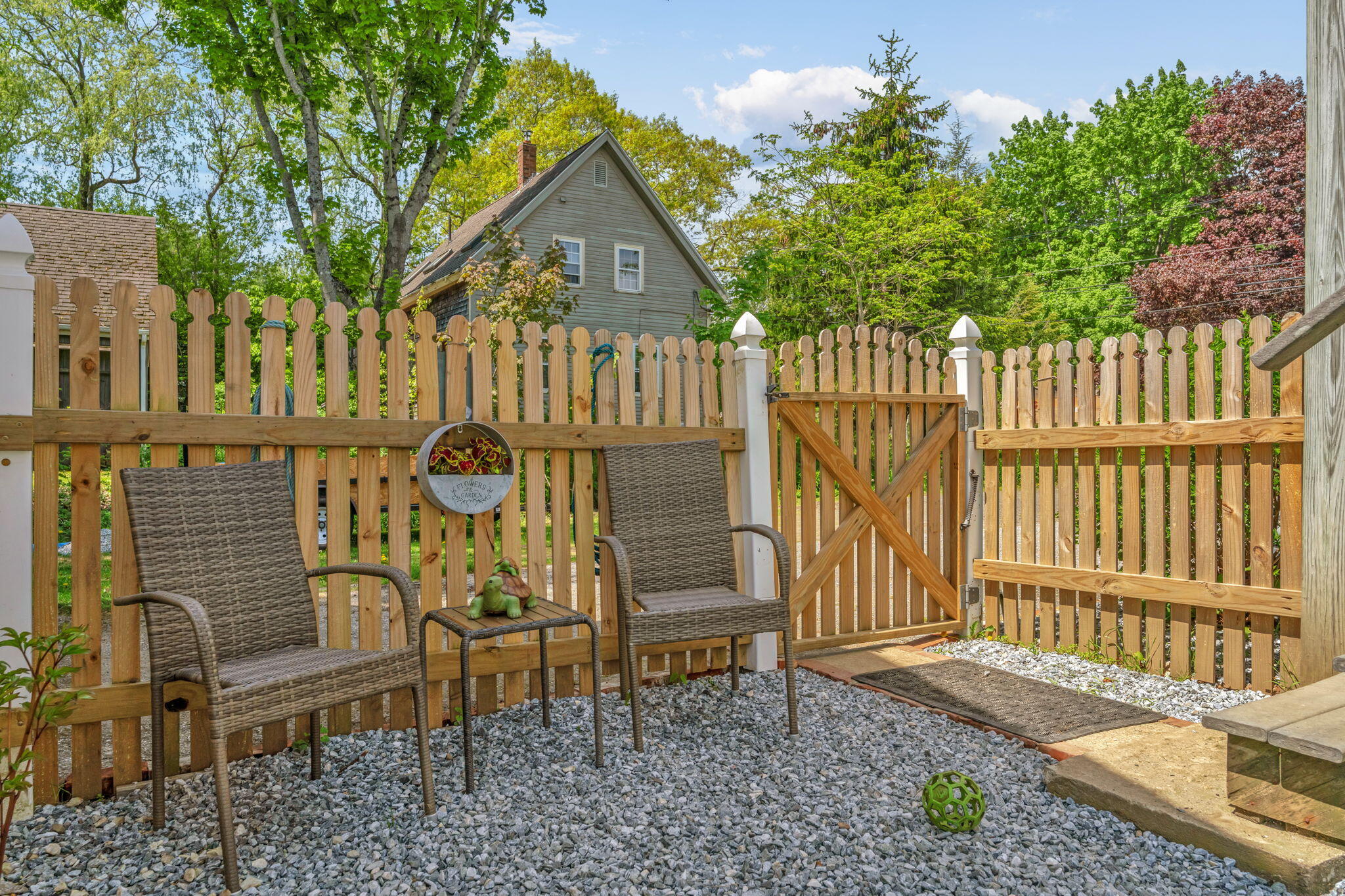 14 Brooklyn Heights Road Thomaston ME 04861