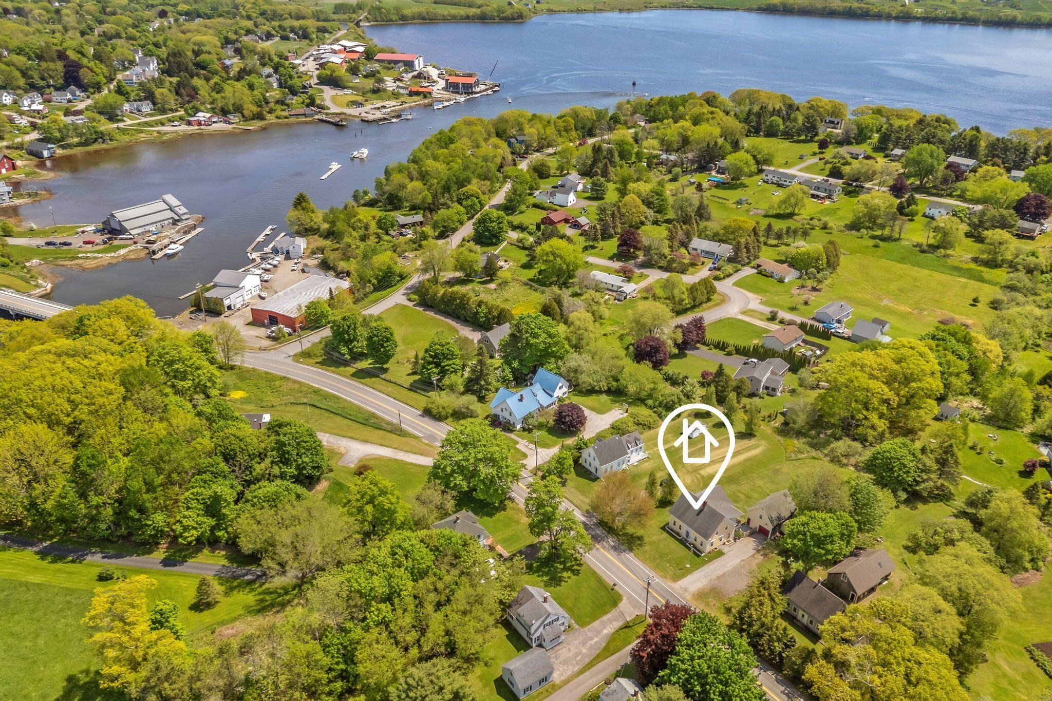 14 Brooklyn Heights Road Thomaston ME 04861
