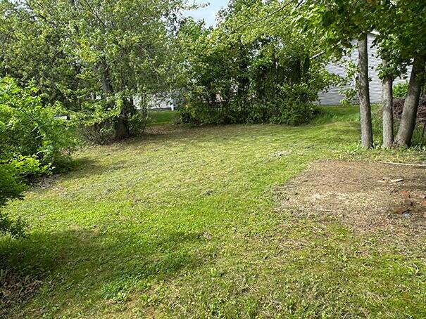 25 Pray Street Gardiner ME 04345