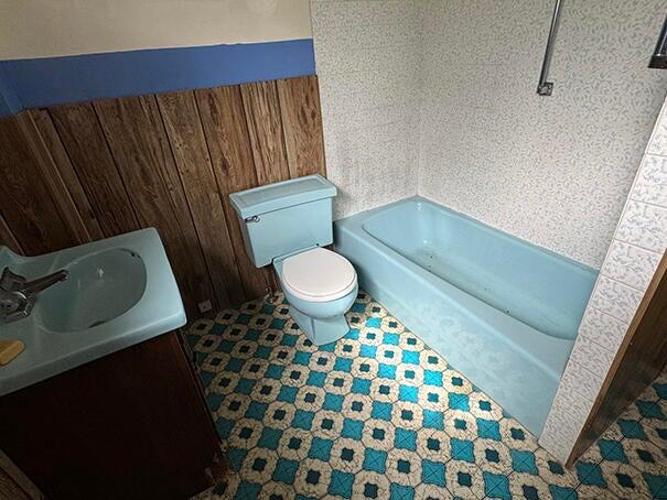 25 Pray Street Gardiner ME 04345