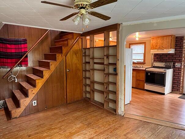 25 Pray Street Gardiner ME 04345