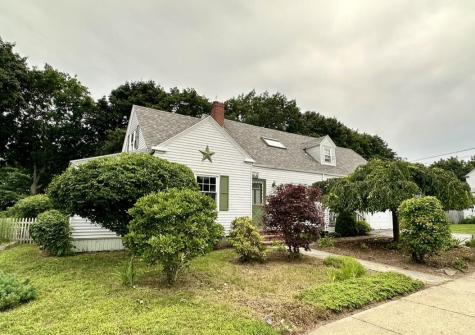 91 Hillside Avenue South Portland ME 04106