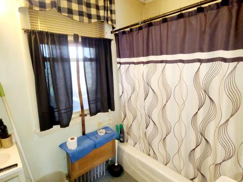 61 Roy Avenue Auburn ME 04210