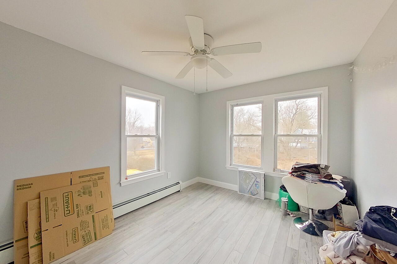 27 Vine Street Livermore Falls ME 04254