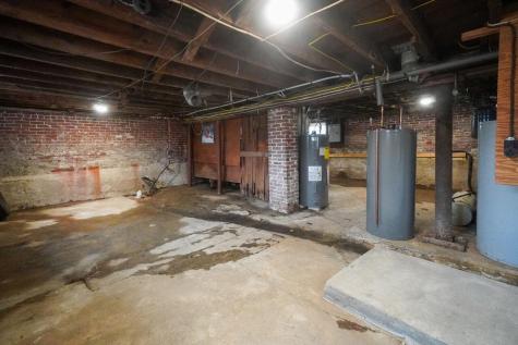 27 Vine Street Livermore Falls ME 04254