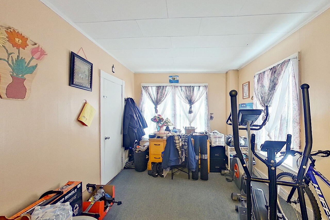 27 Vine Street Livermore Falls ME 04254