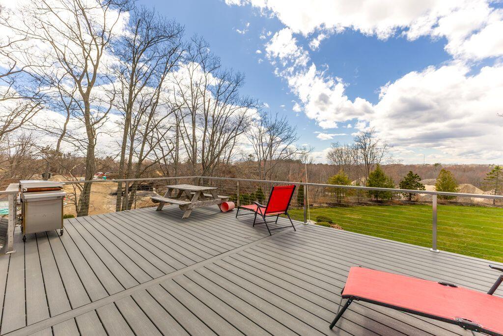 27 Fowler Road Cape Elizabeth ME 04107