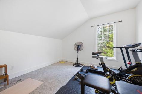 27 Fowler Road Cape Elizabeth ME 04107