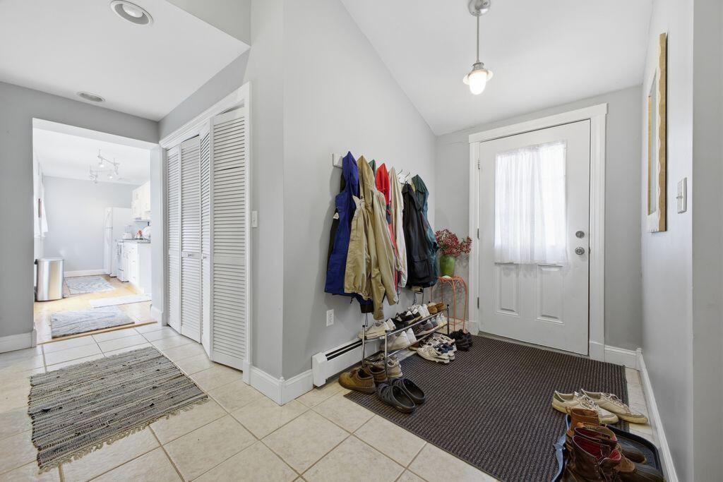 27 Fowler Road Cape Elizabeth ME 04107