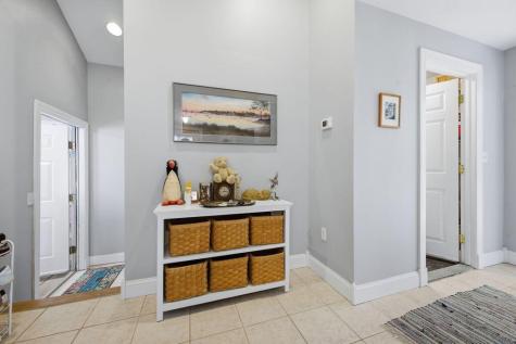 27 Fowler Road Cape Elizabeth ME 04107