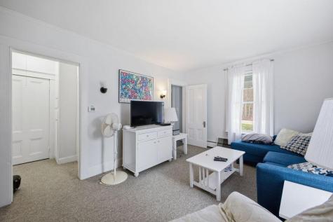 27 Fowler Road Cape Elizabeth ME 04107