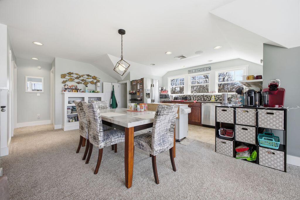 27 Fowler Road Cape Elizabeth ME 04107