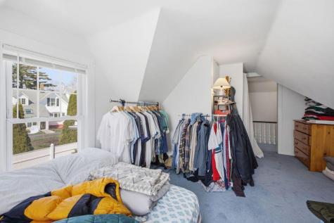 27 Fowler Road Cape Elizabeth ME 04107