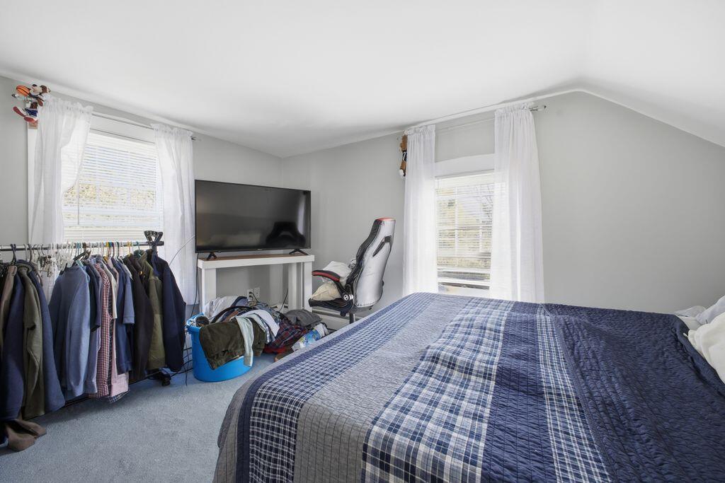 27 Fowler Road Cape Elizabeth ME 04107