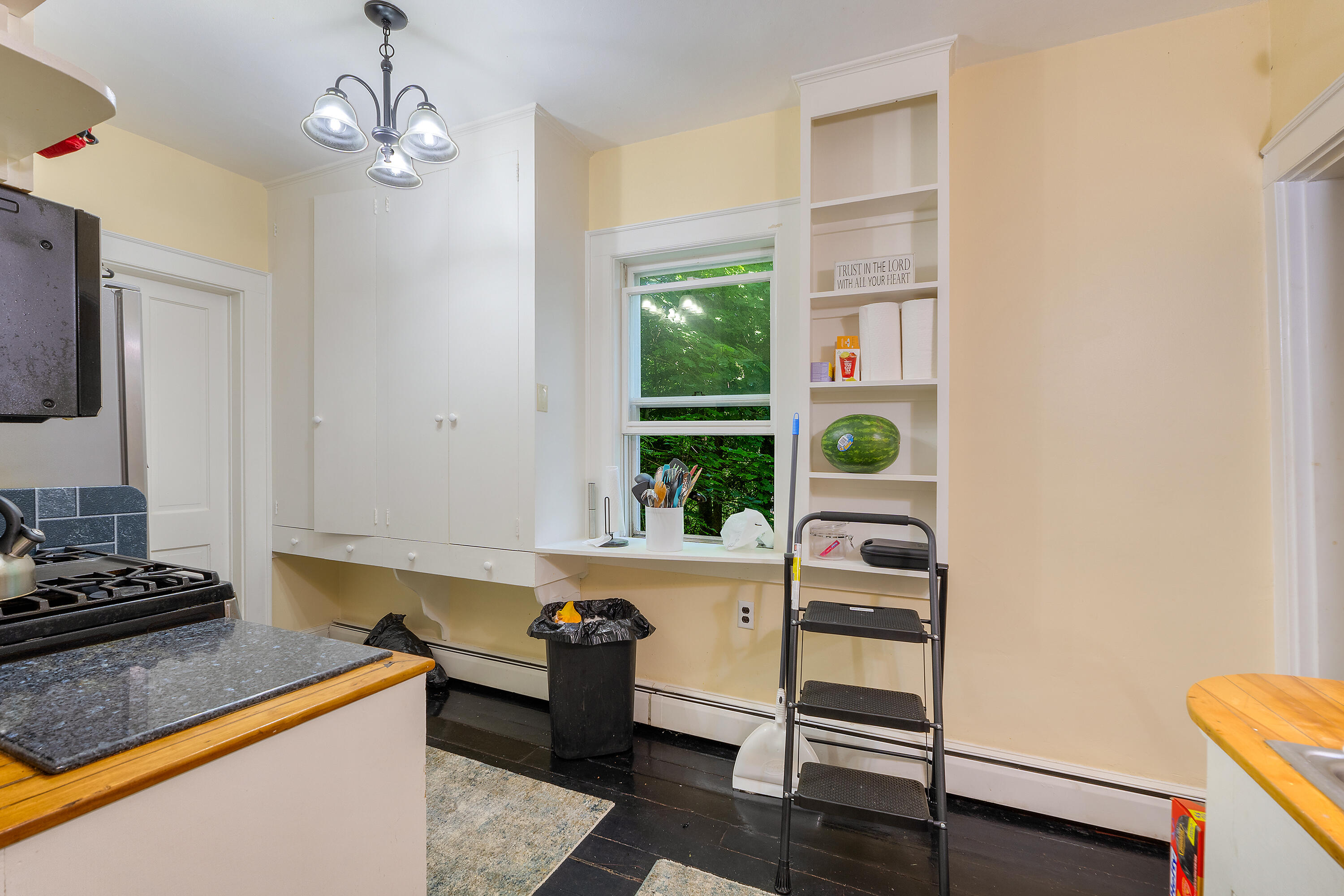 83a-83b Bath Road Wiscasset ME 04578