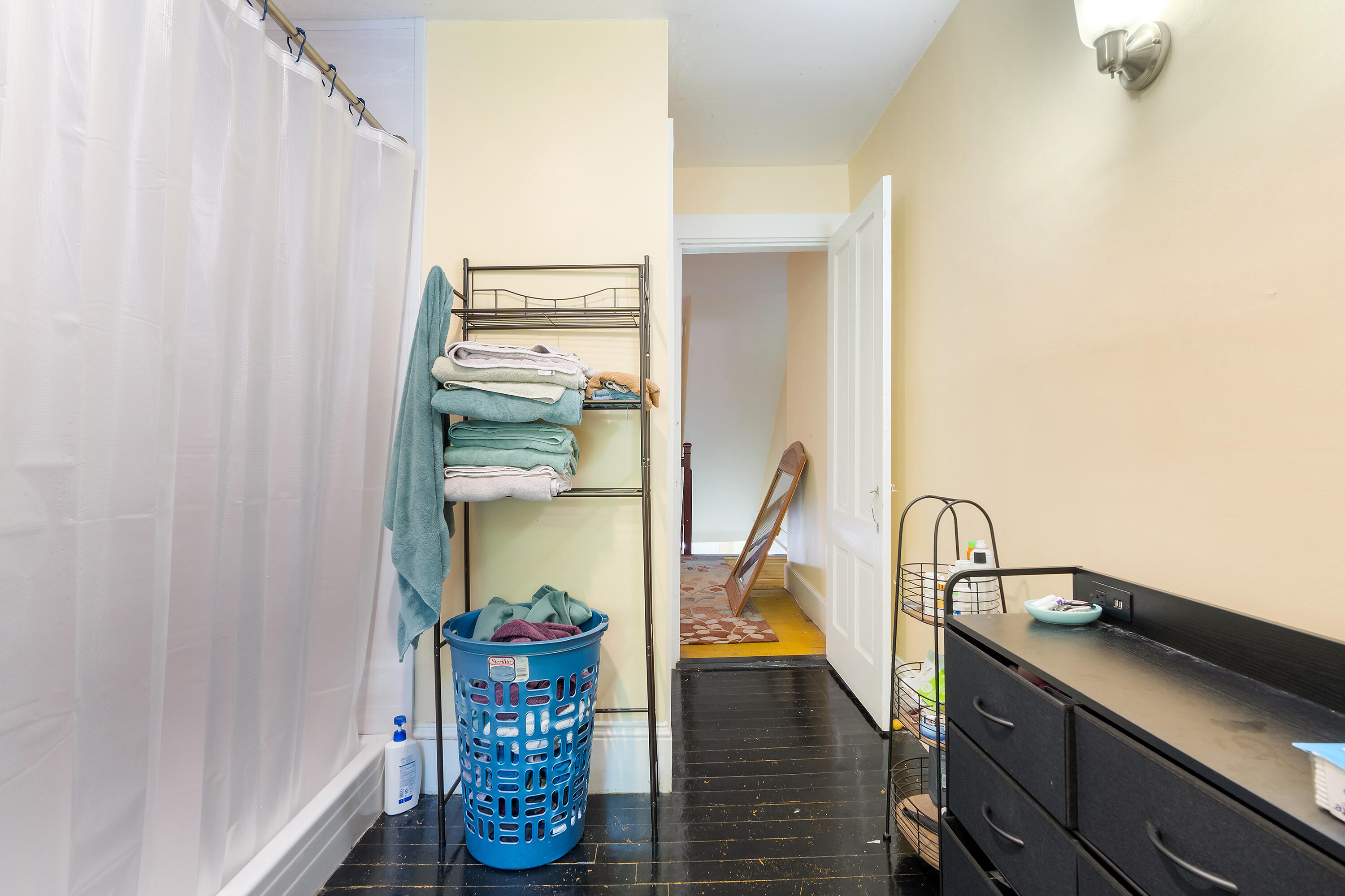 83a-83b Bath Road Wiscasset ME 04578