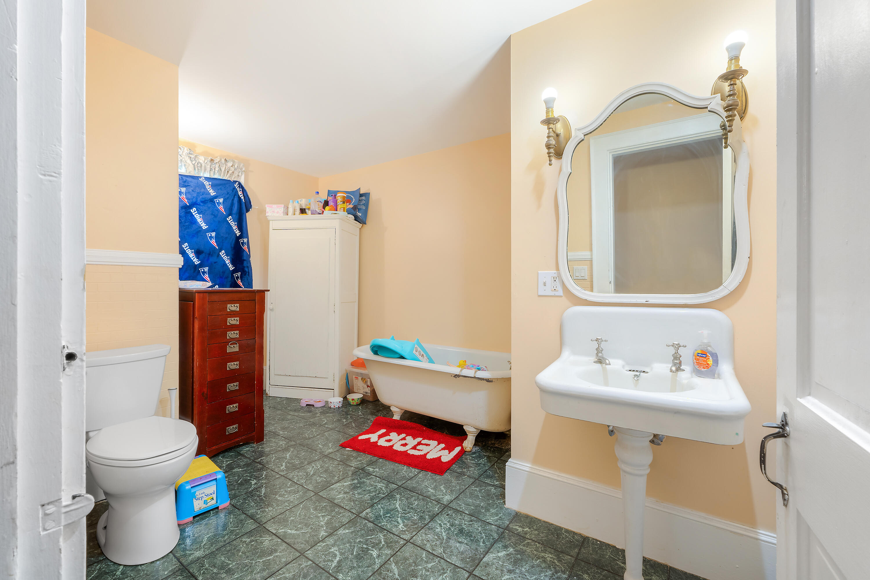 83a-83b Bath Road Wiscasset ME 04578