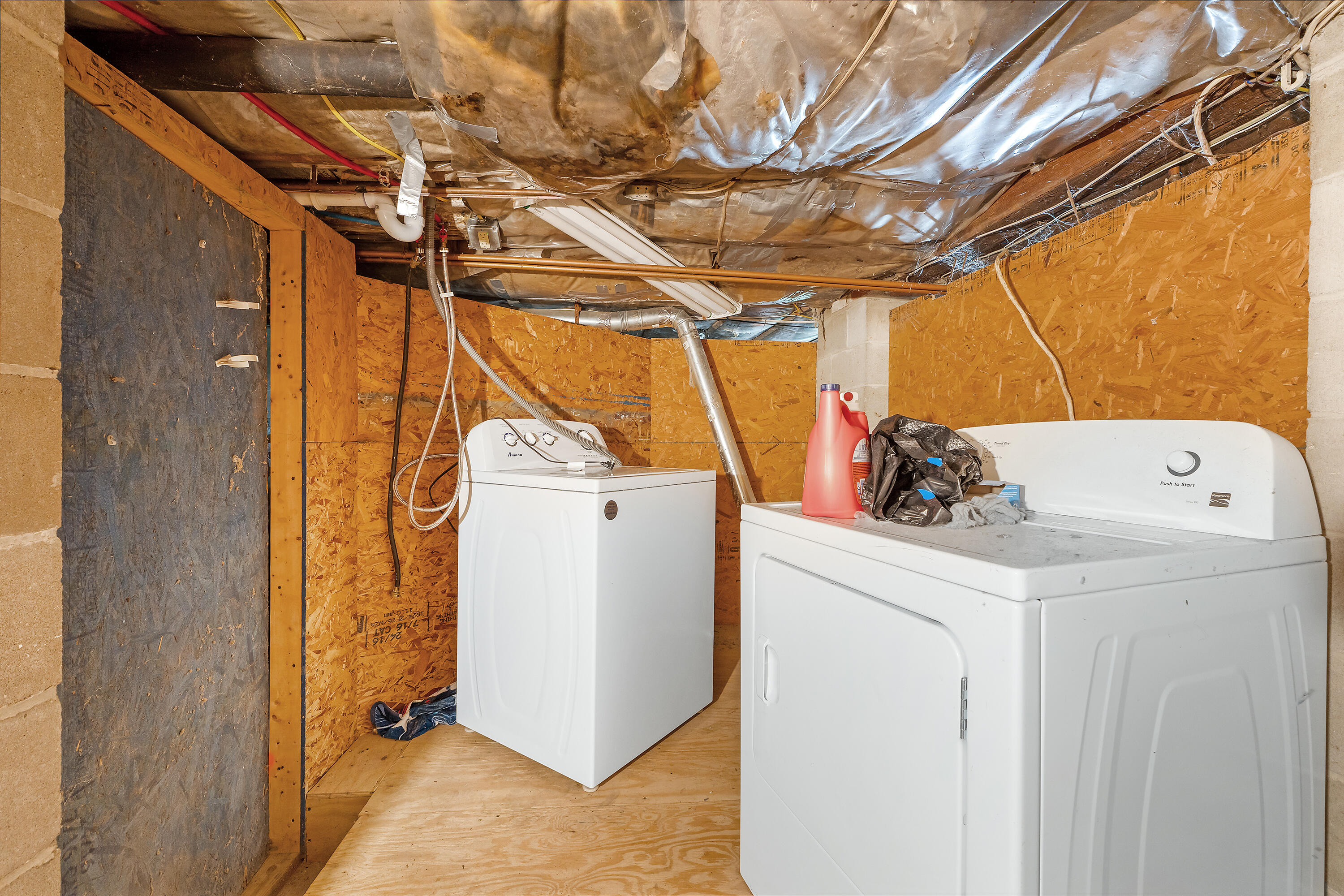 83a-83b Bath Road Wiscasset ME 04578