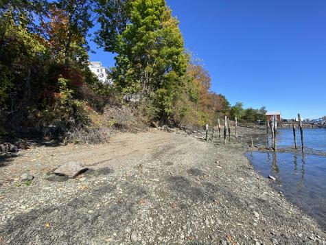 15 Old Armory Way Kittery ME 03904