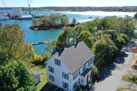 15 Old Armory Way Kittery ME 03904