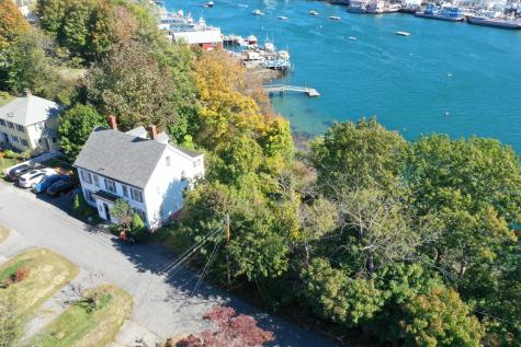 15 Old Armory Way Kittery ME 03904