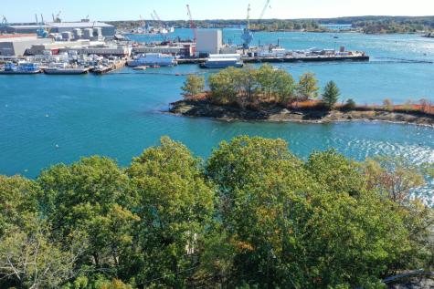 15 Old Armory Way Kittery ME 03904