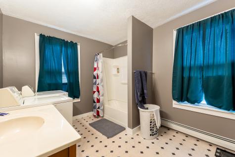 17 Harding Street Biddeford ME 04005