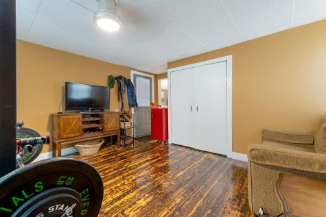 17 Harding Street Biddeford ME 04005