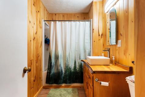 17 Harding Street Biddeford ME 04005