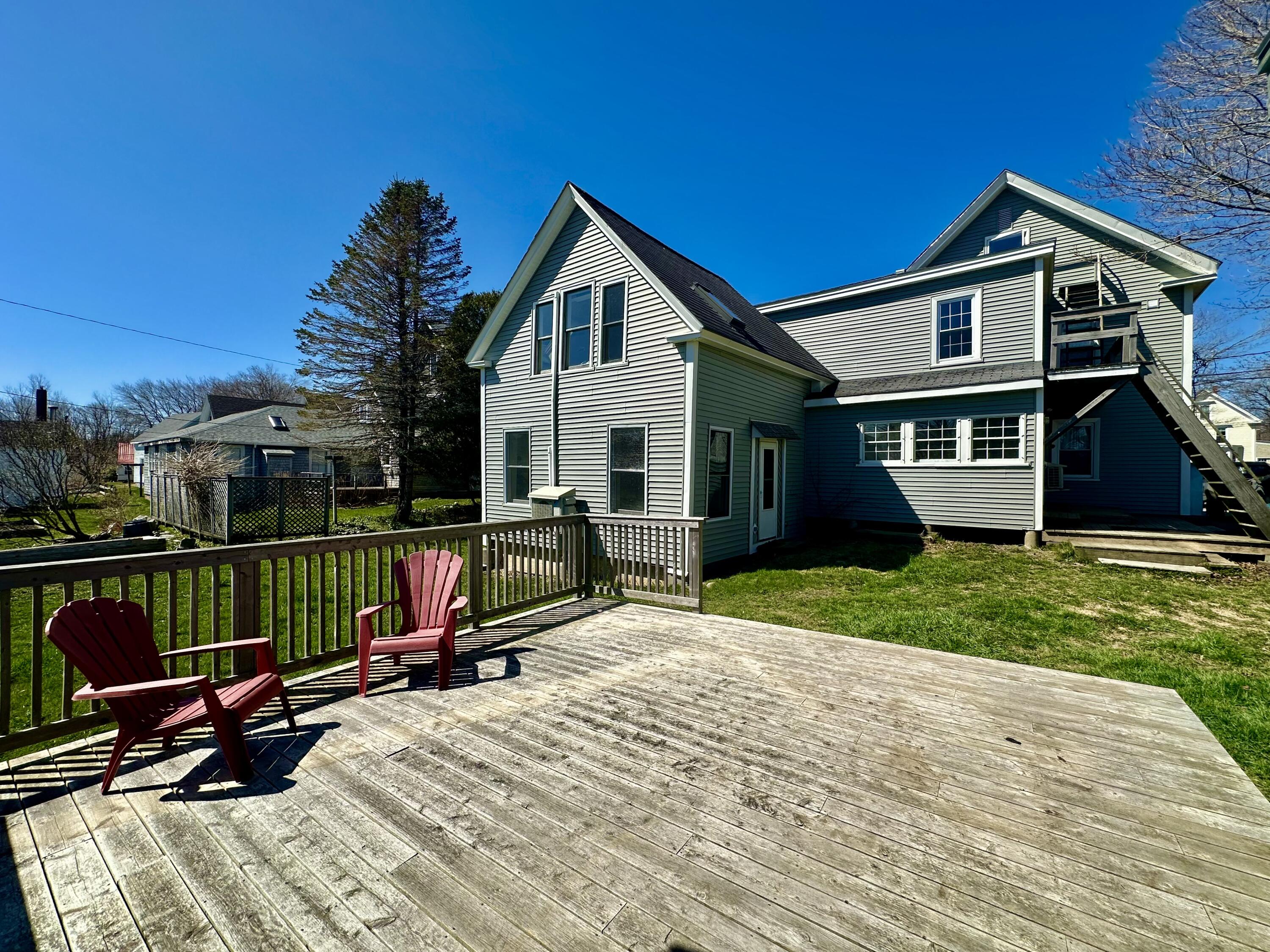 13 Pleasant Street Vinalhaven ME 04863