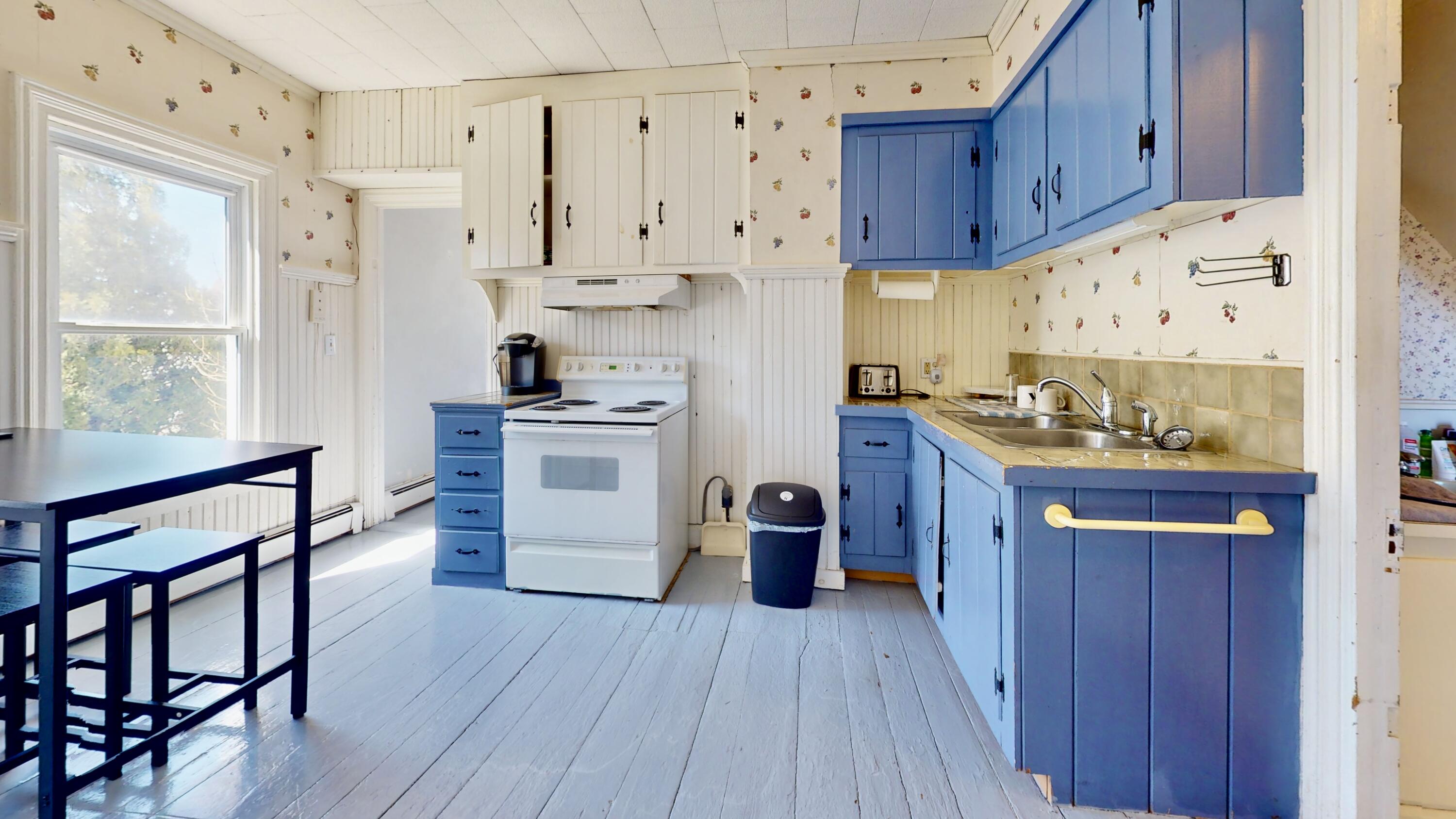 13 Pleasant Street Vinalhaven ME 04863