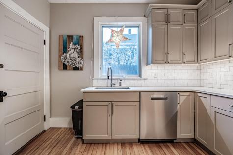 536 Cumberland Avenue Portland ME 04101