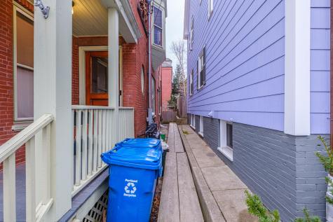 536 Cumberland Avenue Portland ME 04101