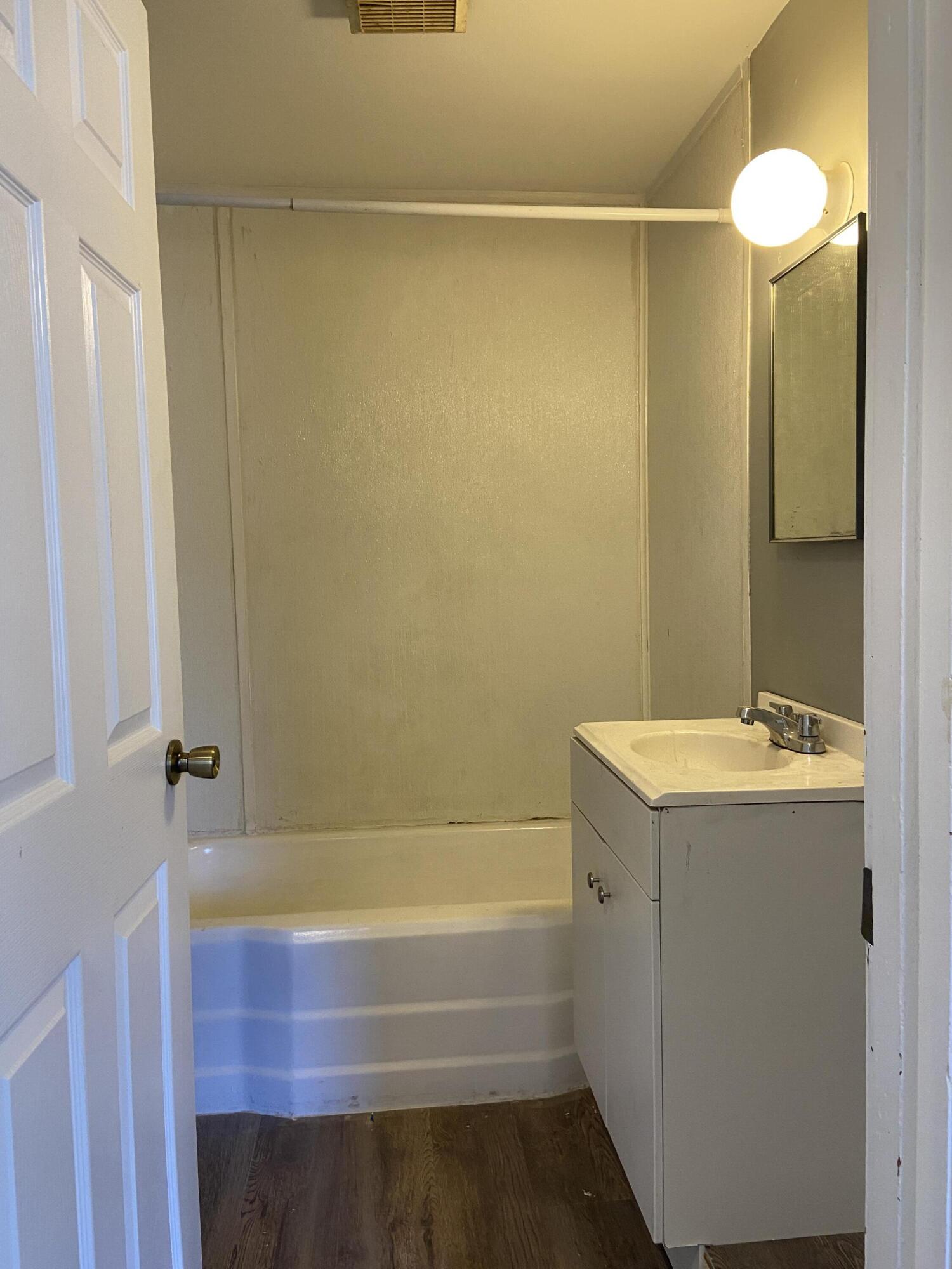 21 Laurel Street Augusta ME 04330
